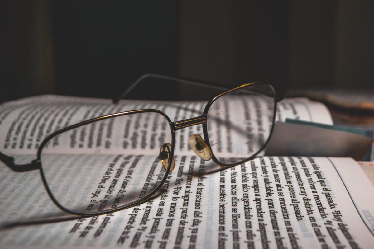 Honest Book Reviews & Literary Analysis | Choose Your Next Read